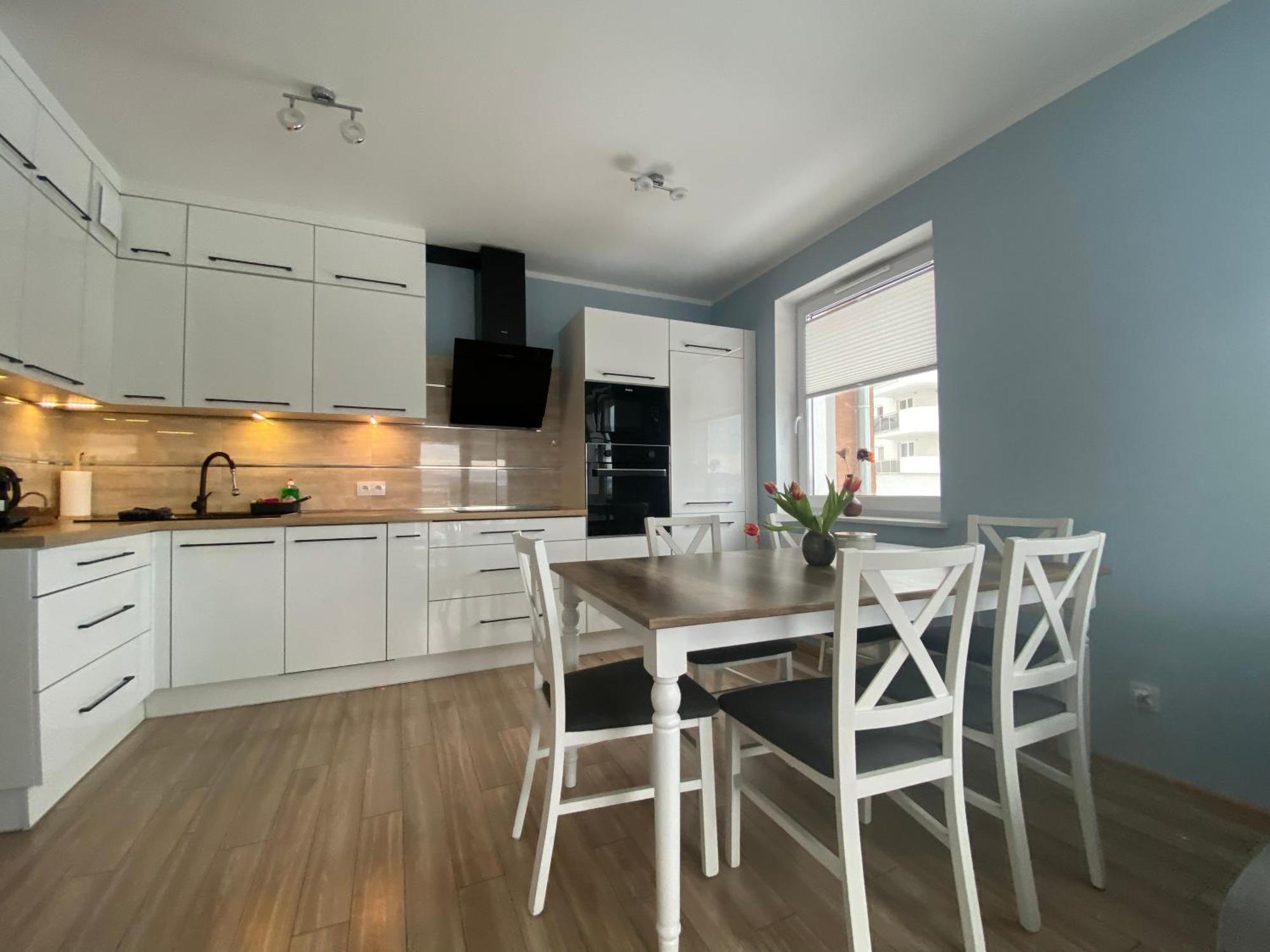 Apartament Rakownica เยเลเนียกูรา ภายนอก รูปภาพ