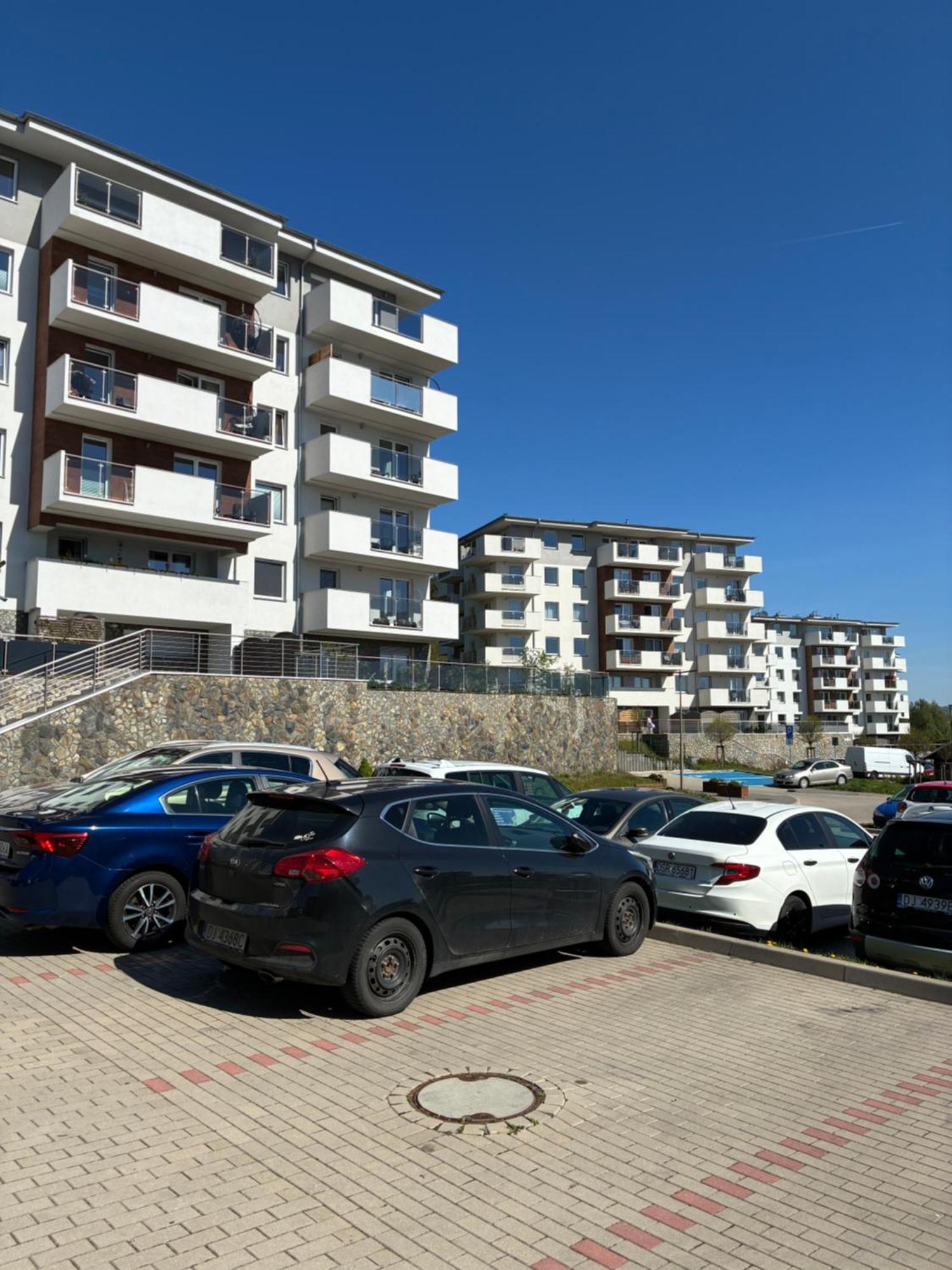Apartament Rakownica เยเลเนียกูรา ภายนอก รูปภาพ
